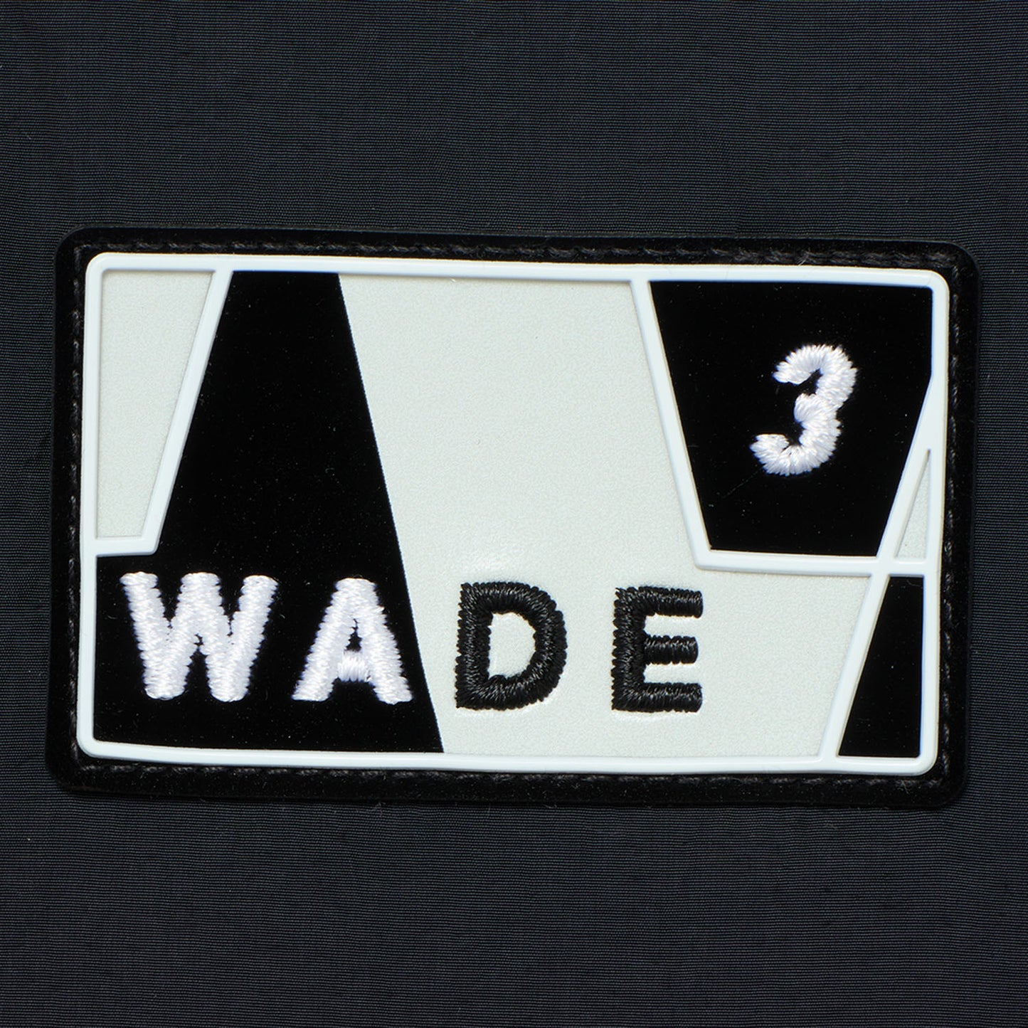 Unisex Jacke mit Kapuze Wade x Primaloft - schwarz - AJMT103-1