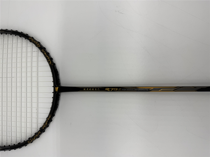 Badmintonschläger Zhang Ning Z-79S bespannt